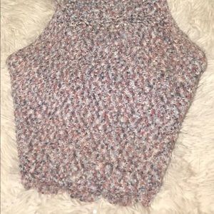 HOLLISTER KNIT HALTER TOP- size xs